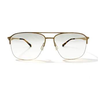 Halbrandbrille aus Metall